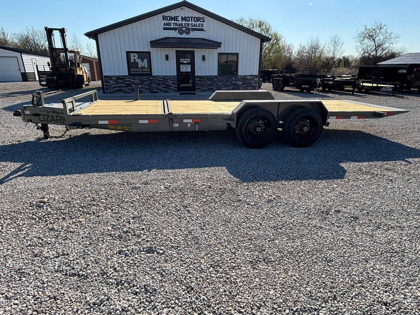 2025 Ozark 22' 16K HD Tilt Trailer