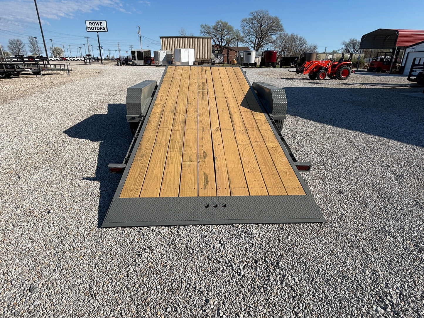 2025 Ozark 22' 16K HD Tilt Trailer