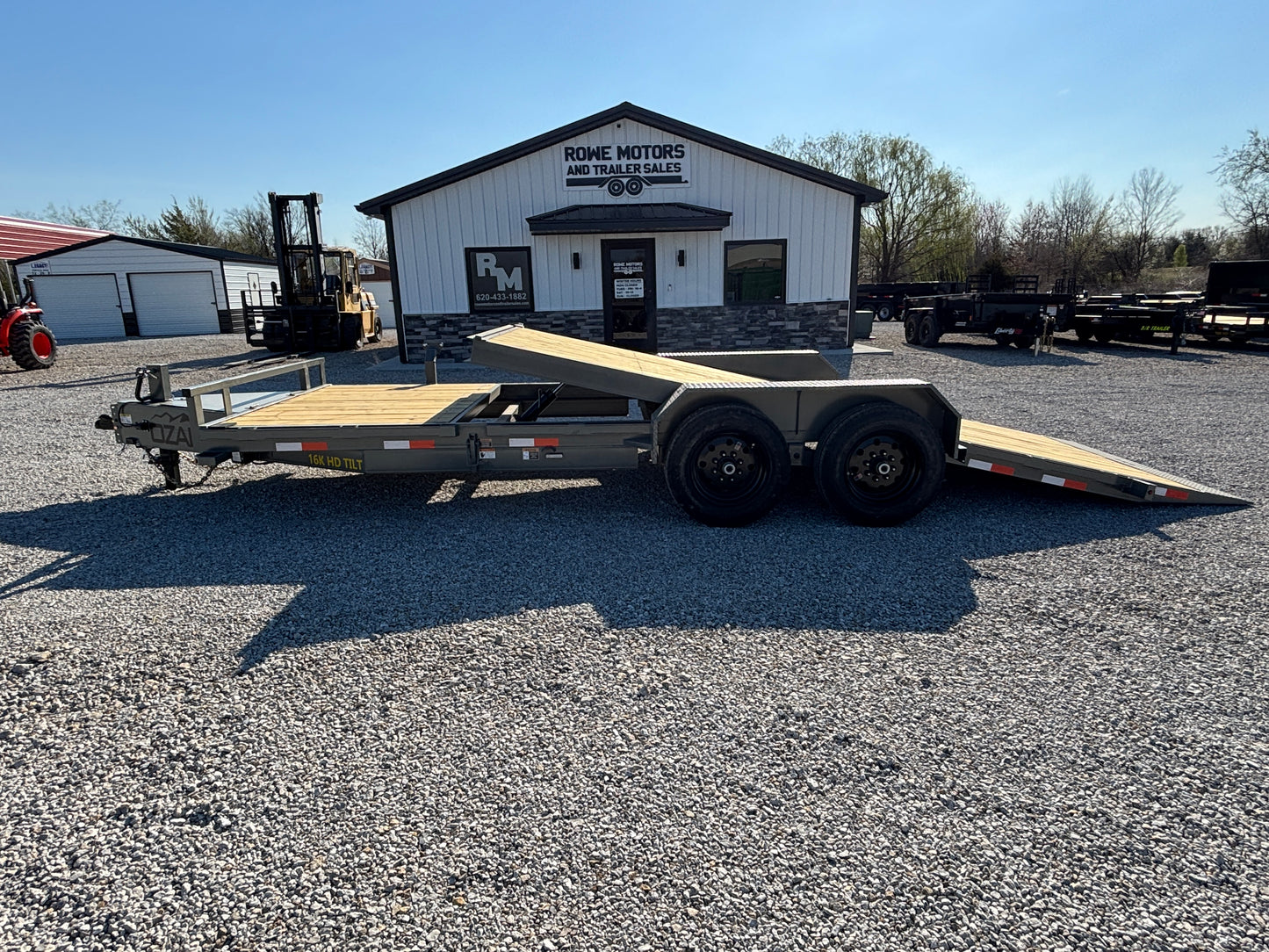 2025 Ozark 22' 16K HD Tilt Trailer
