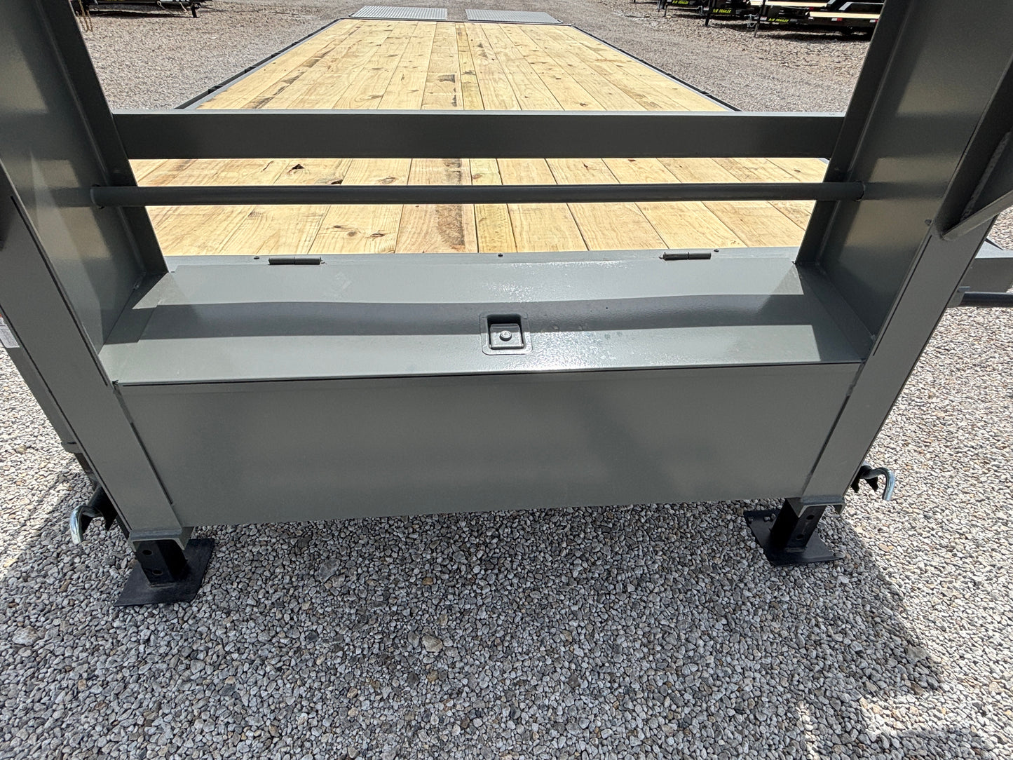 2025 Ozark 25' 15.5K Gooseneck Flatbed Equipment Trailer