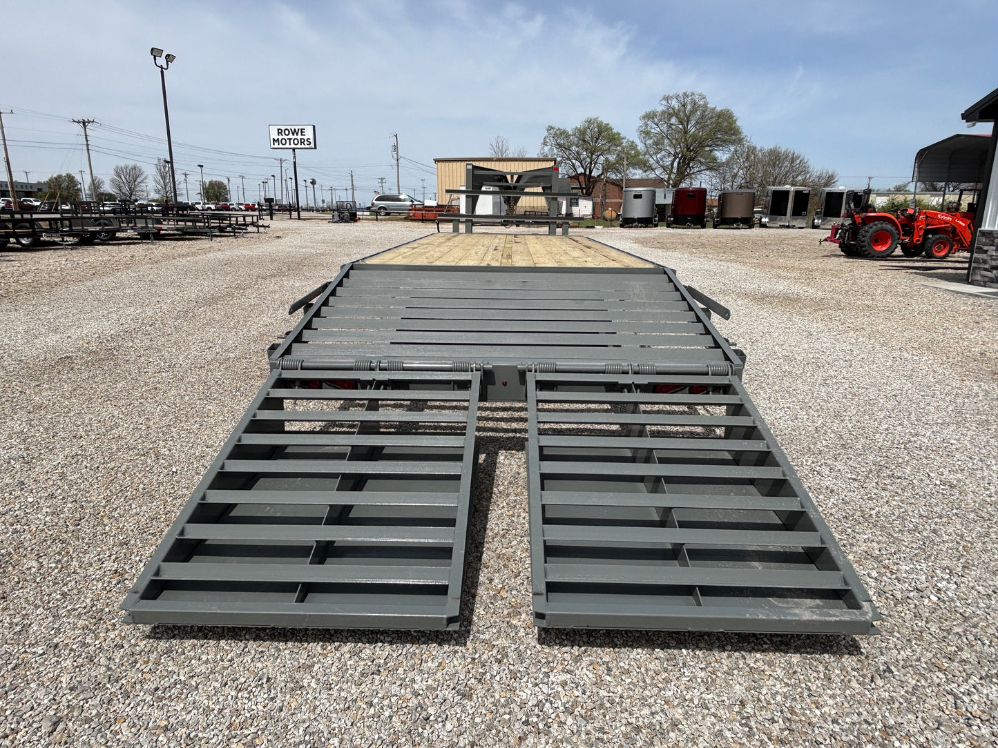 2025 Ozark 25' 15.5K Gooseneck Flatbed Equipment Trailer