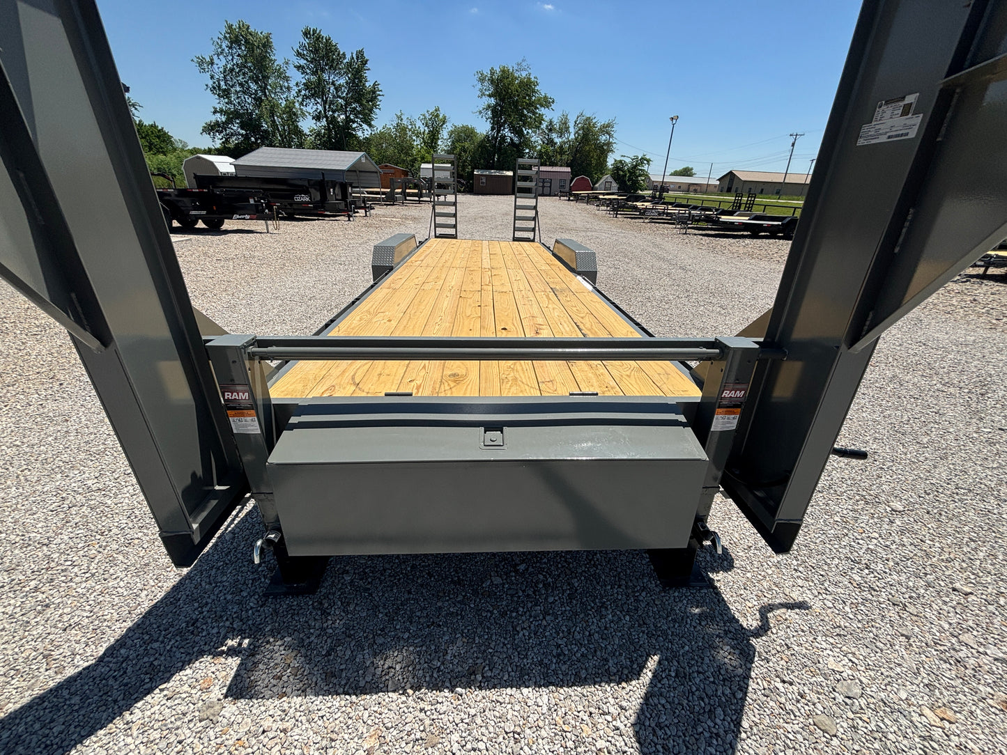 2026 Ozark 24' 14K Gooseneck Equipment Trailer
