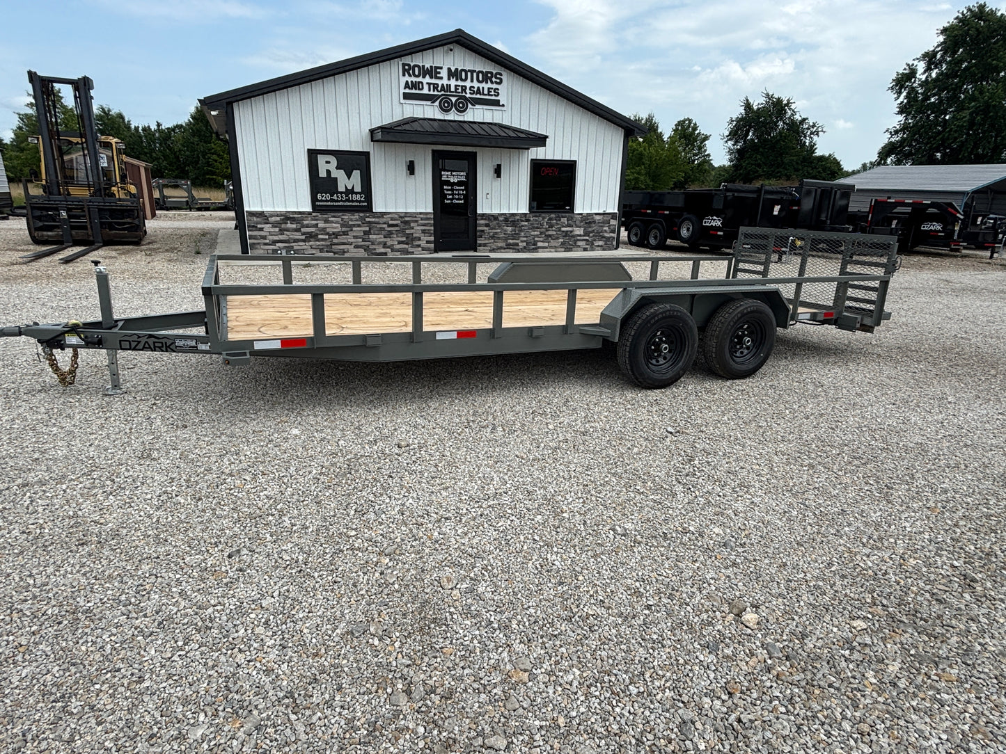 2025 Ozark 20' 10K HD Utility Trailer