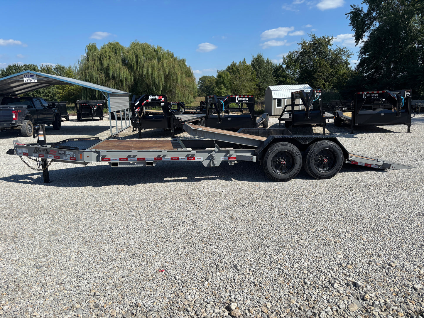 2025 Liberty 22' 17.5K Tilt Trailer *DEMO UNIT*