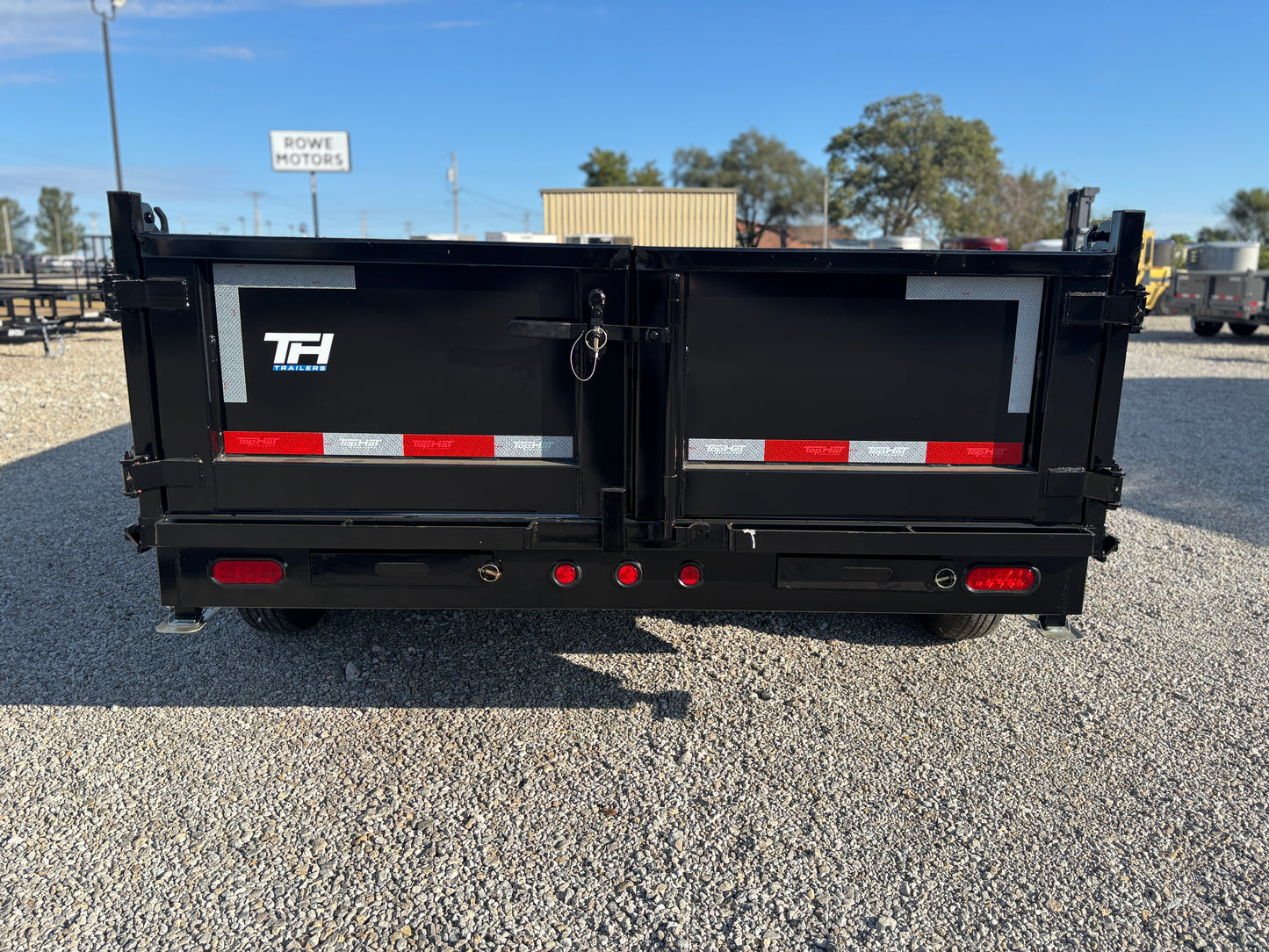 2026 Top Hat 14' 14K Dump Trailer