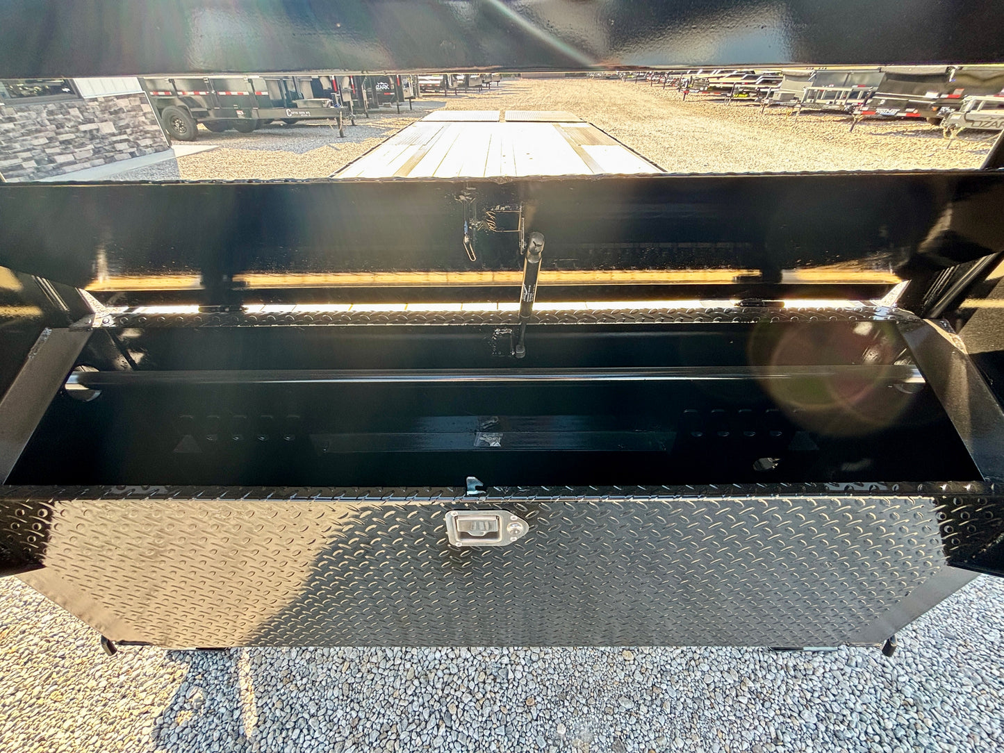 2026 Top Hat 25' 14K Gooseneck Flatbed Trailer