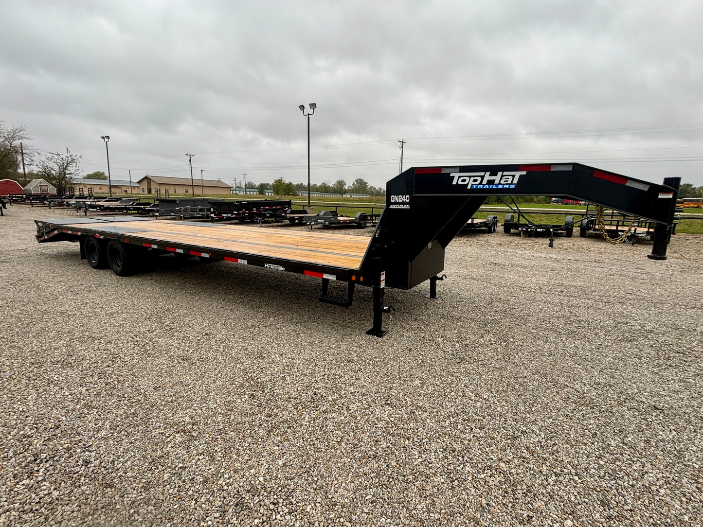 2026 Top Hat 32' 24K Gooseneck Flatbed Trailer