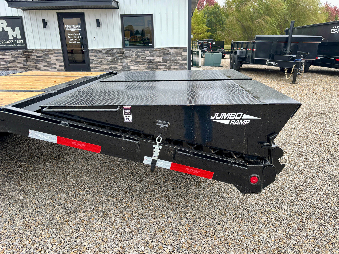 2026 Top Hat 32' 24K Gooseneck Flatbed Trailer