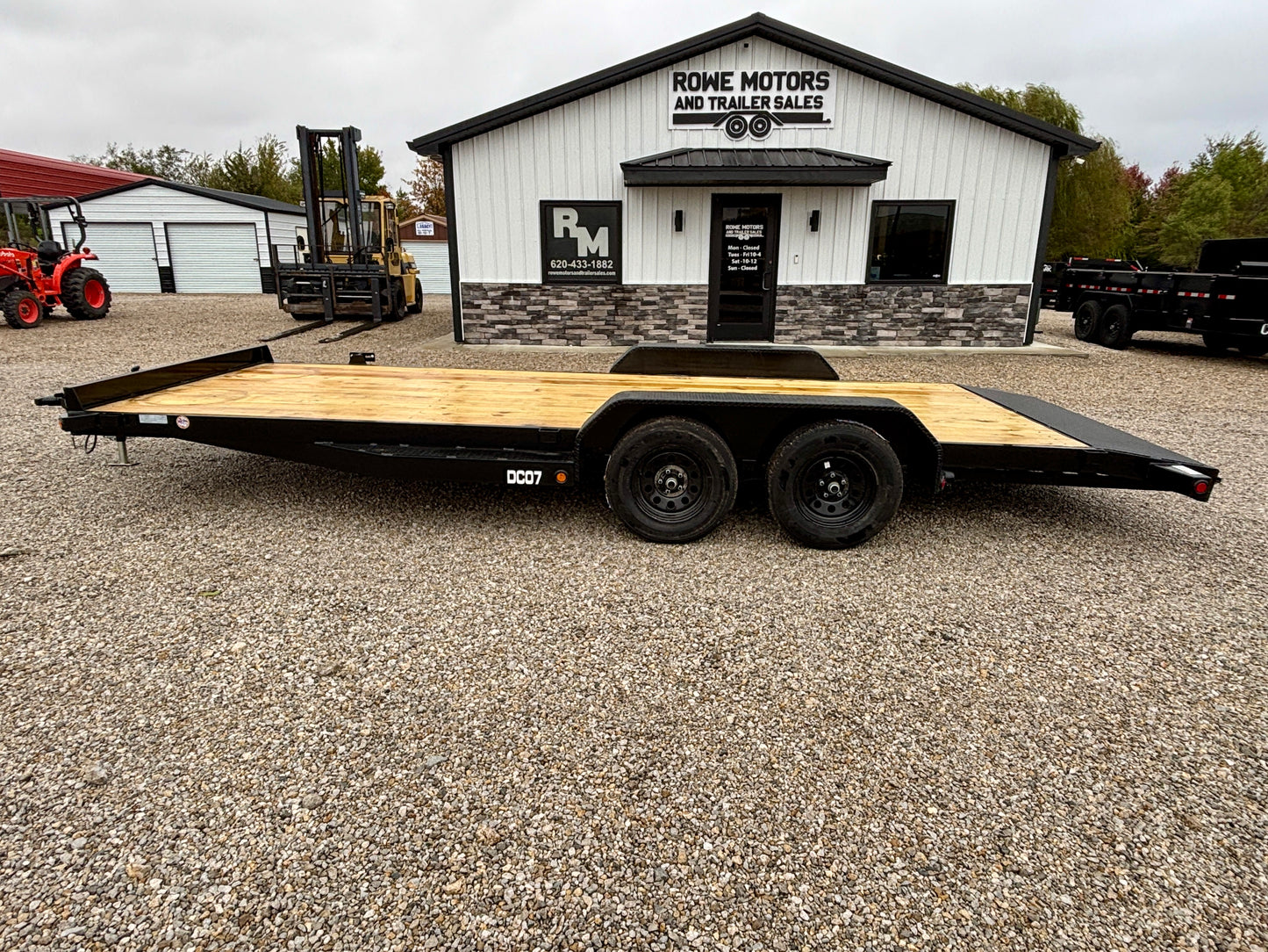 2026 Top Hat 20' 7K Deluxe Car Hauler Trailer