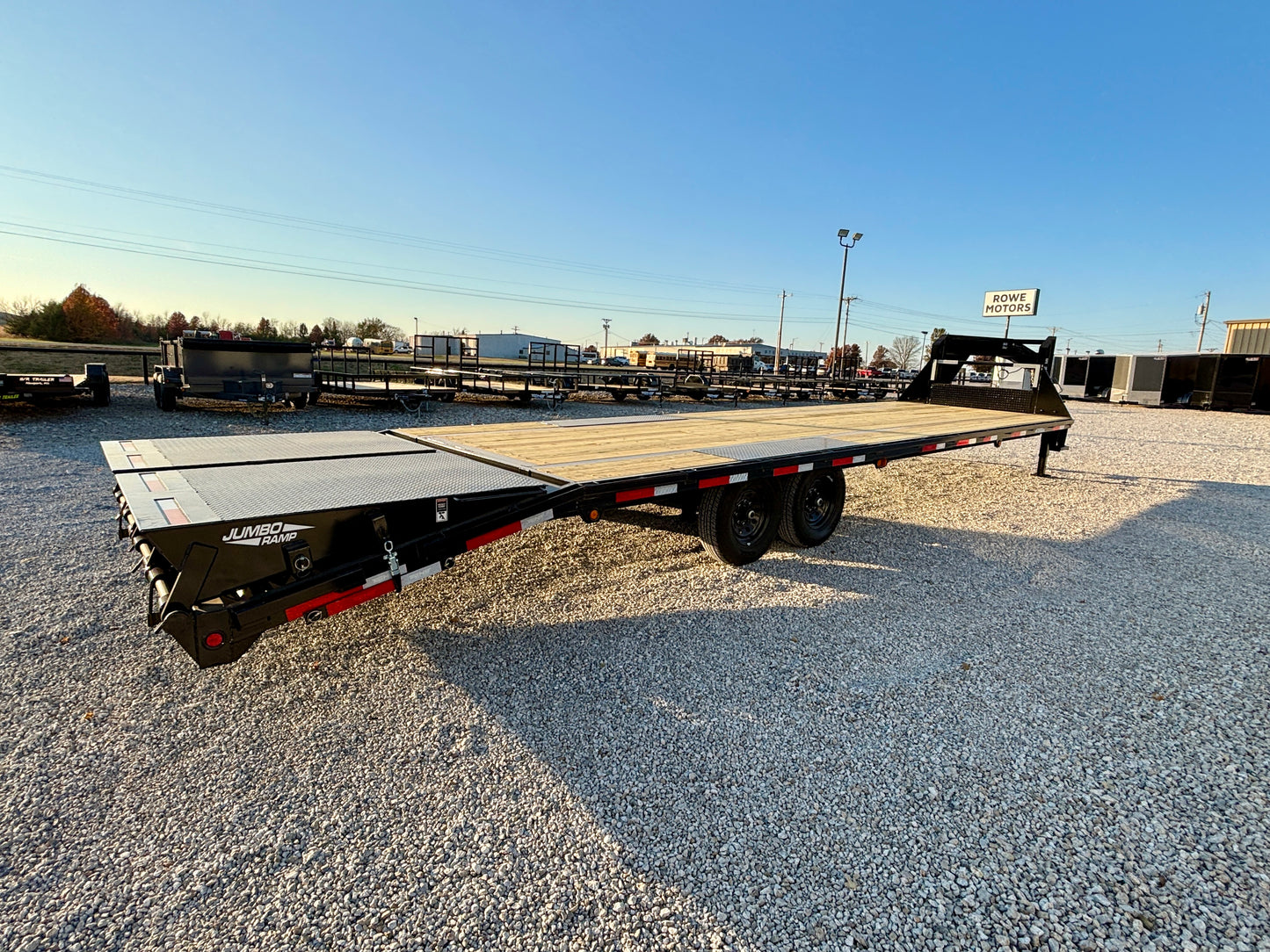 2026 Top Hat 32' 15.9K Gooseneck Flatbed Trailer