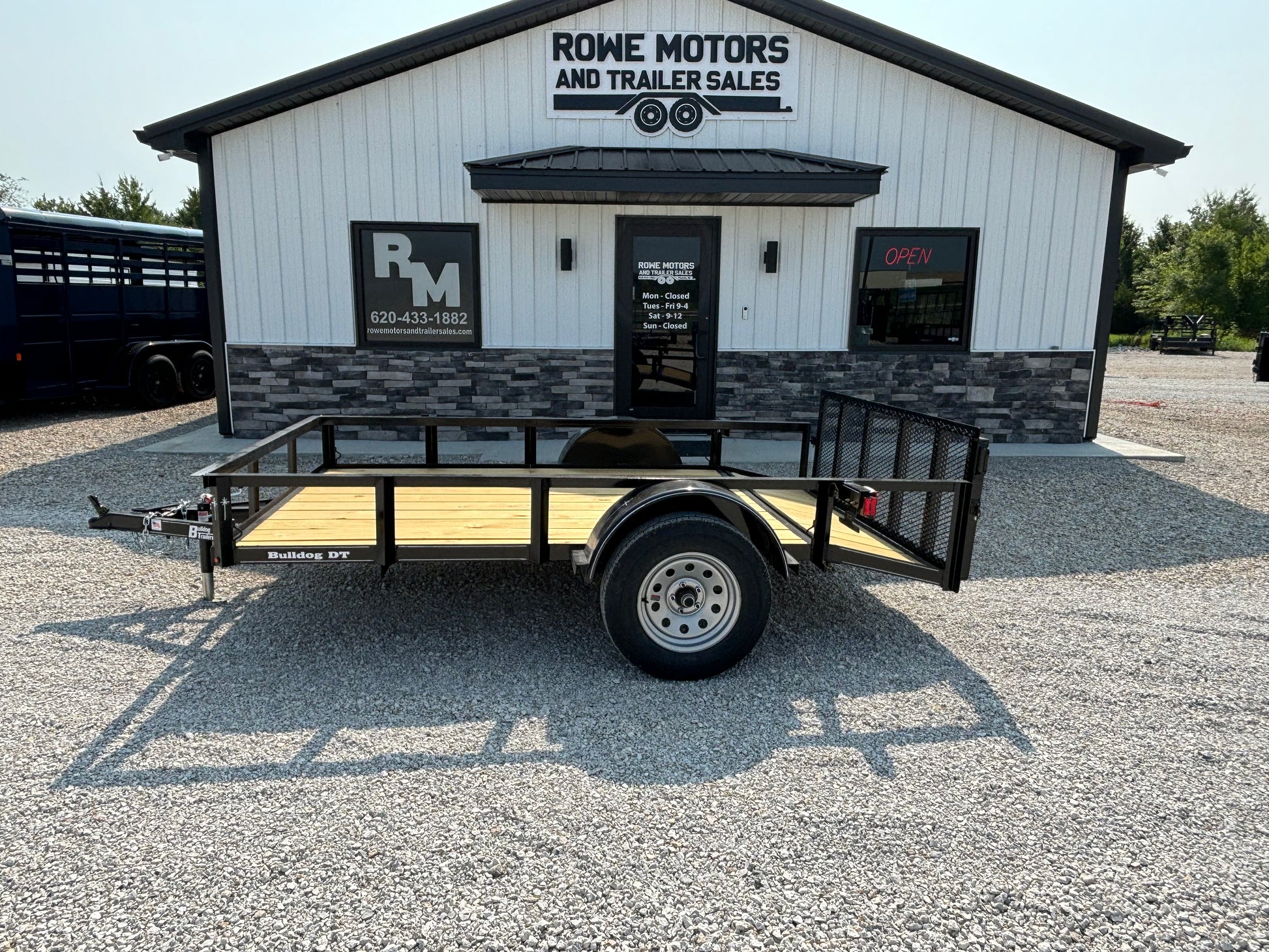 2024 BULLDOG 6X10 UTILITY TRAILER WITH DOVETAIL TIRE