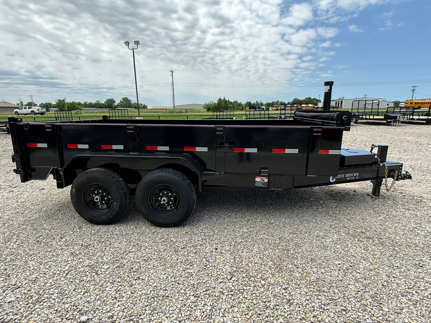 2024 14 14K DUMP TRAILER SPARE TIRE MOUNT