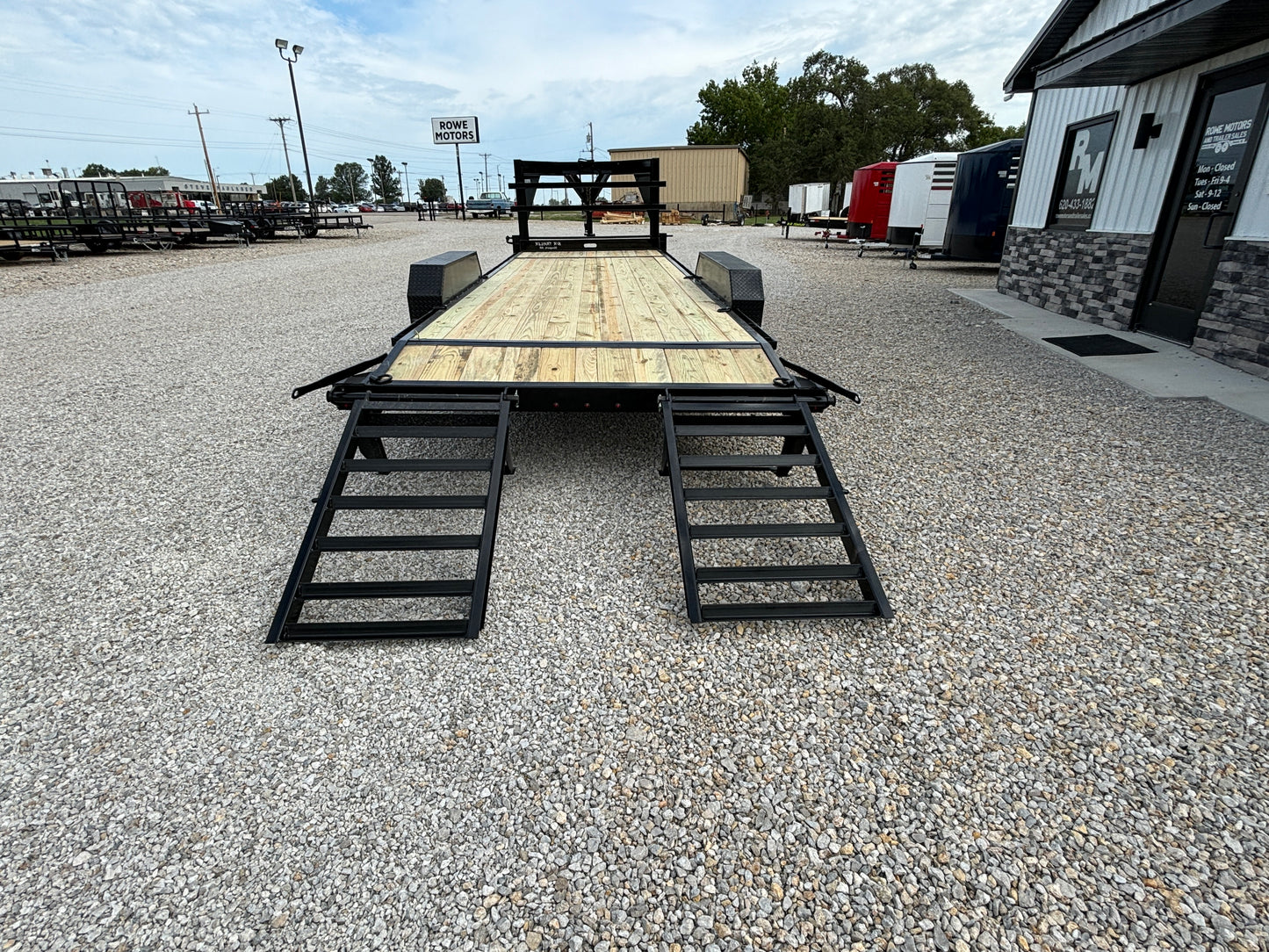 2024 B/R 24' 16K Gooseneck Equipment Trailer