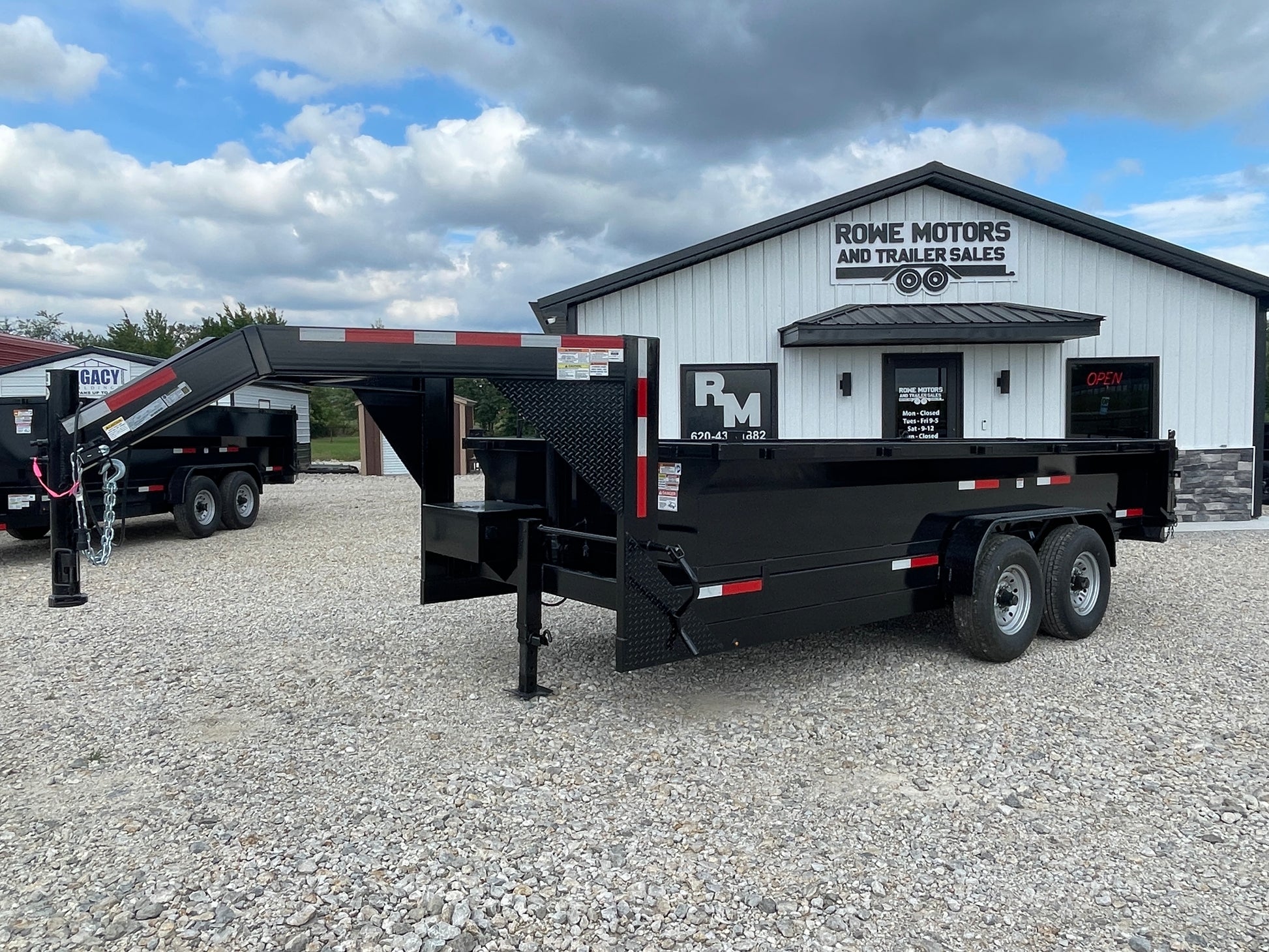 2024 OZARK 16 16K GOOSNECK DUMP 2024 OZARK 16 16K GOOSNECK DUMP TRAILER TRAILER