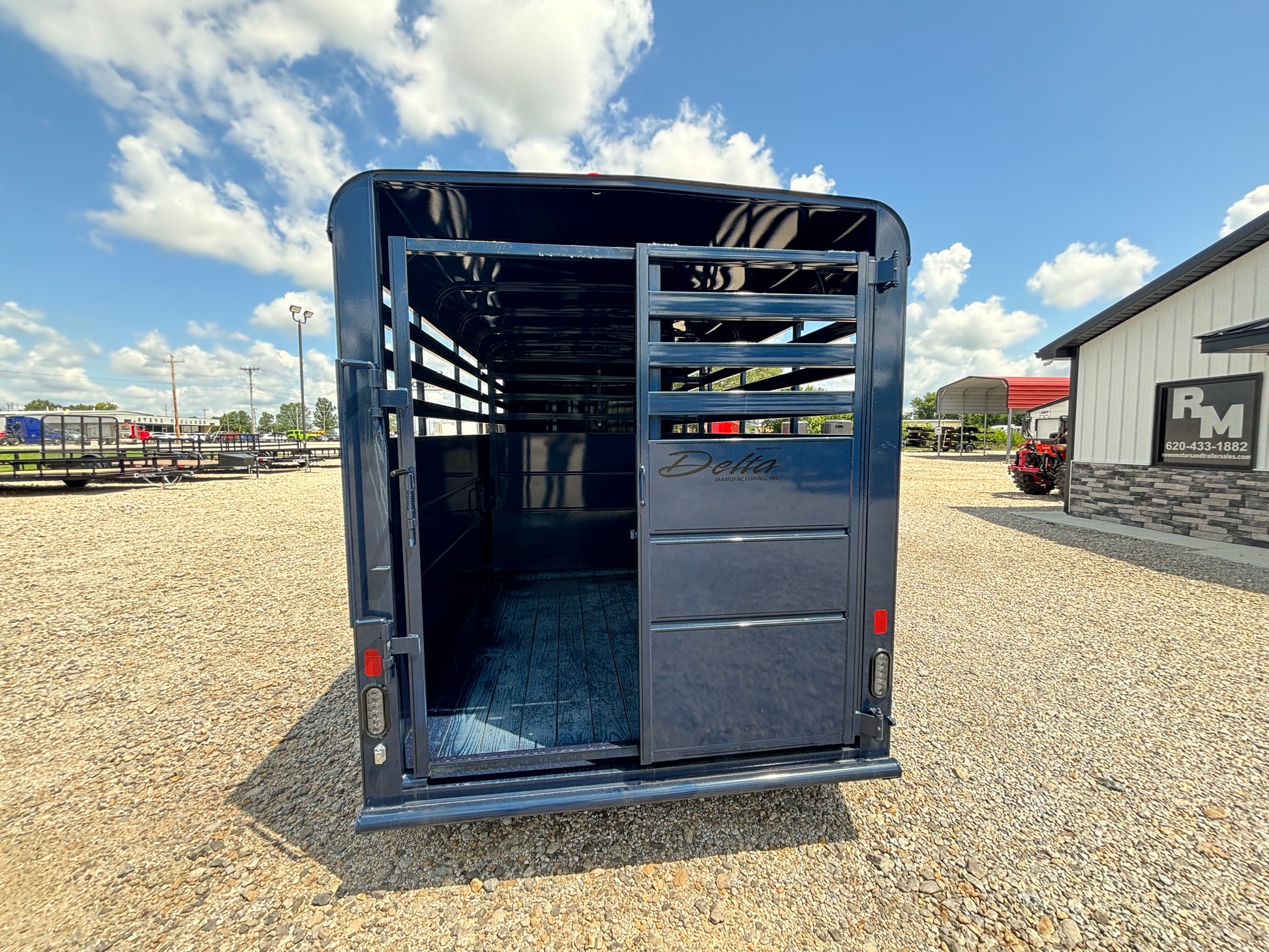 2025 DELTA 16 500 ES STOCK TRAILER SLIDING DOOR