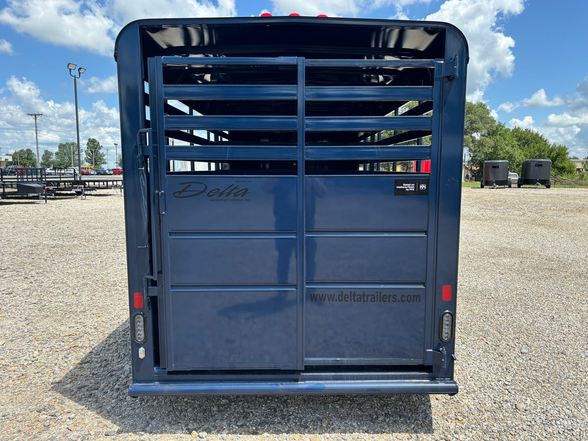 2025 DELTA 16 500 ES STOCK TRAILER TAIL LIGHTS