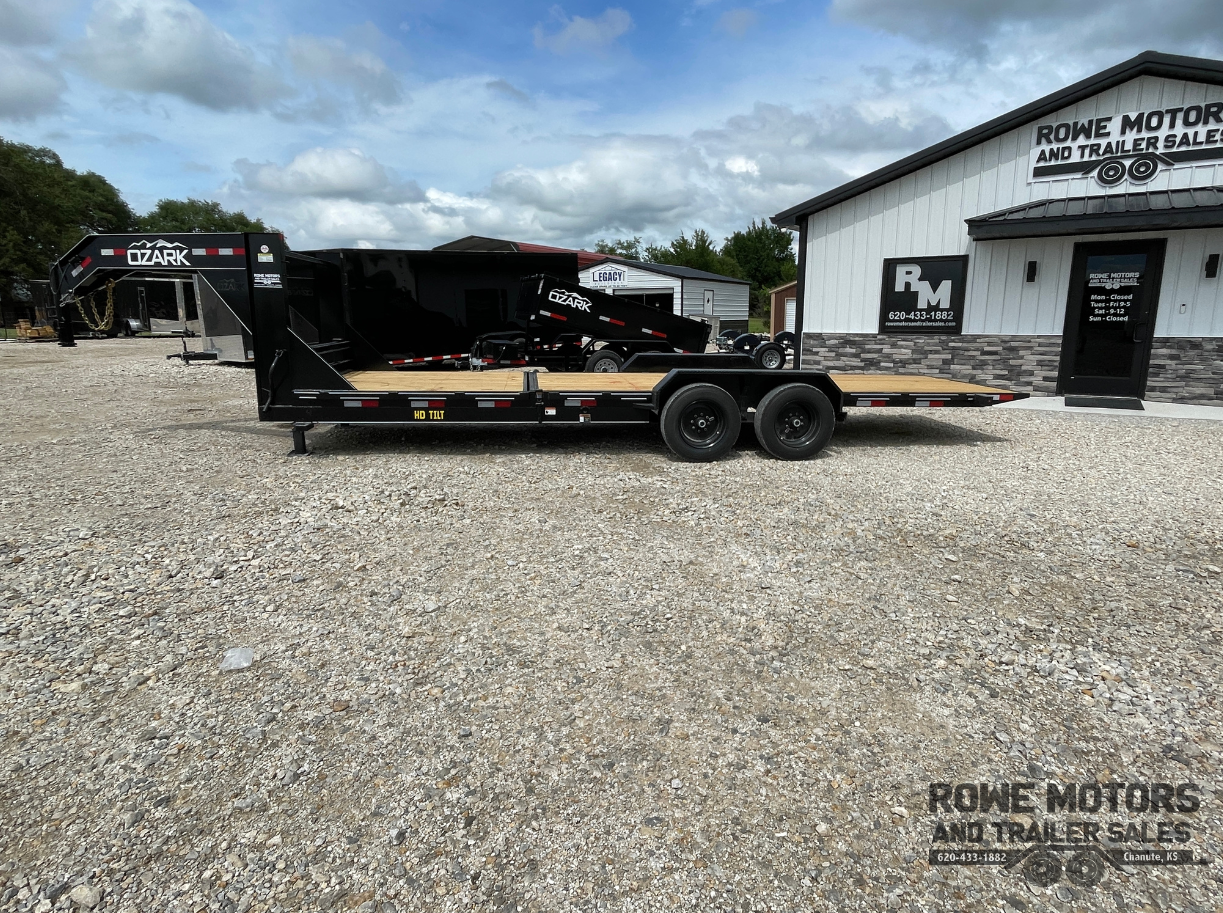 2025 Ozark 24' 16K Gooseneck HD Tilt Trailer Black