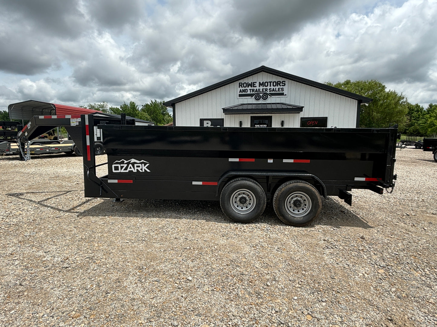 2025 Ozark 16' 16K Gooseneck Dump Trailer with 3' Sides