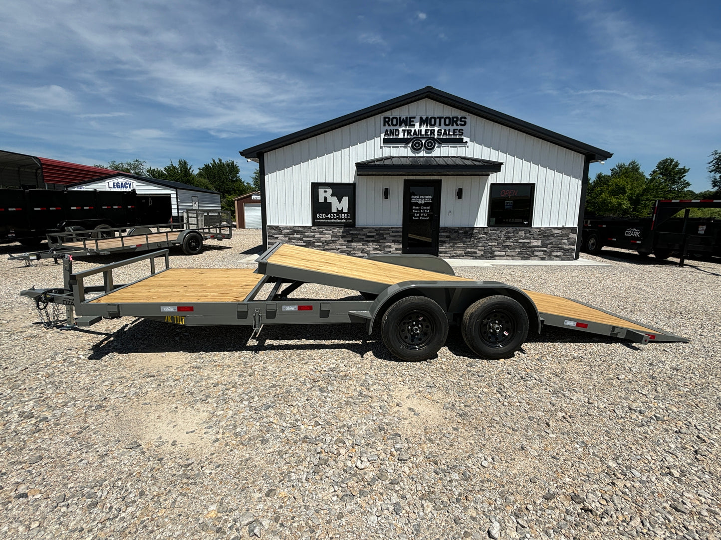 2025 Ozark 20' 7K Tilt Trailer