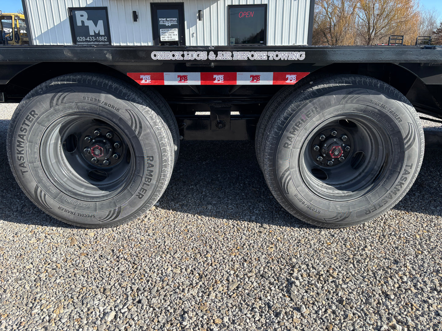 2025 EZ-Haul 32' Hydraulic Dovetail Flatbed Trailer W/ Hydraulic Jacks