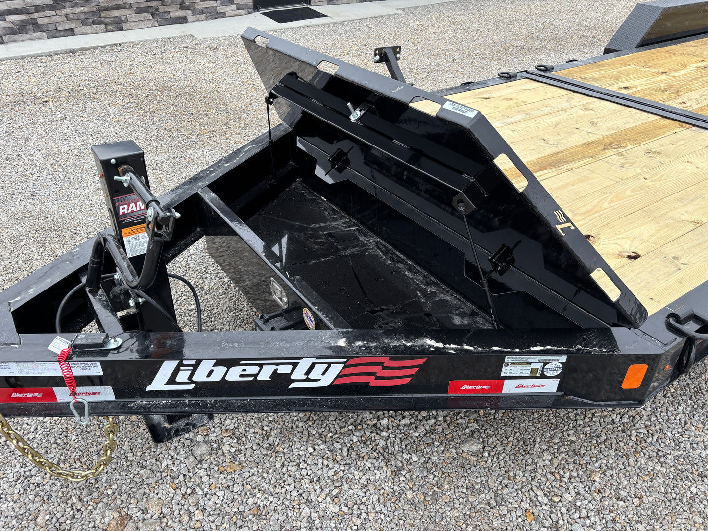 2025 Liberty 22' 15.4K Tilt Trailer Black