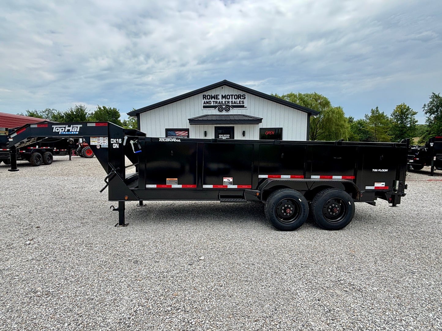 2026 Top Hat 16' 16K Gooseneck Dump Trailer With 3' Sides