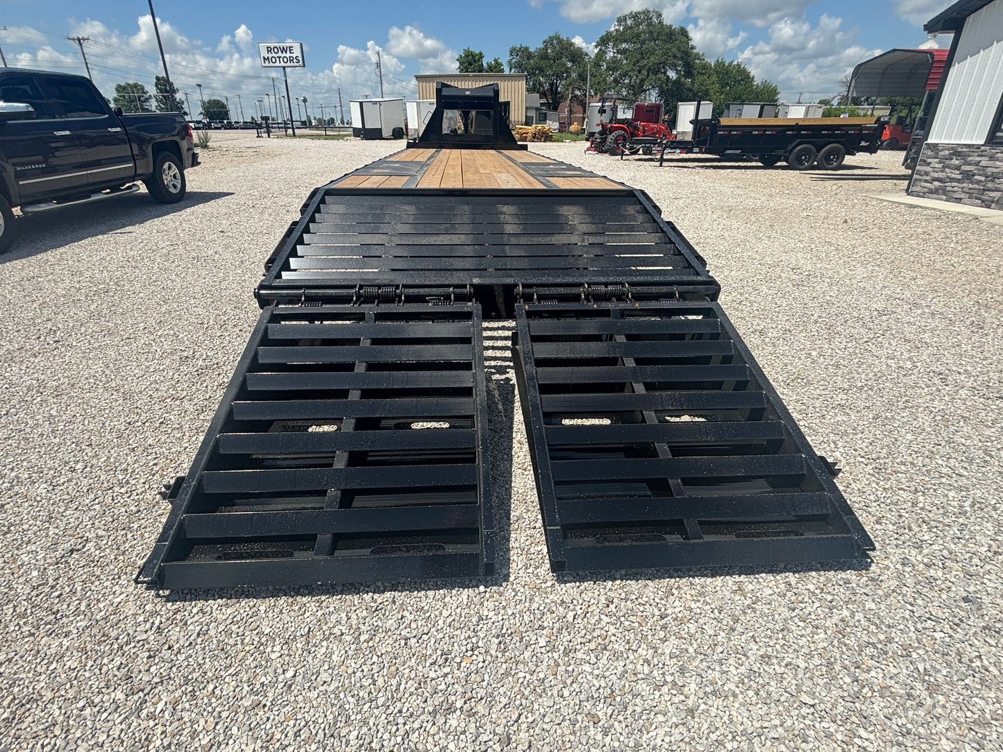 2025 Liberty 30' 23.9K Gooseneck Flatbed Equipment Trailer