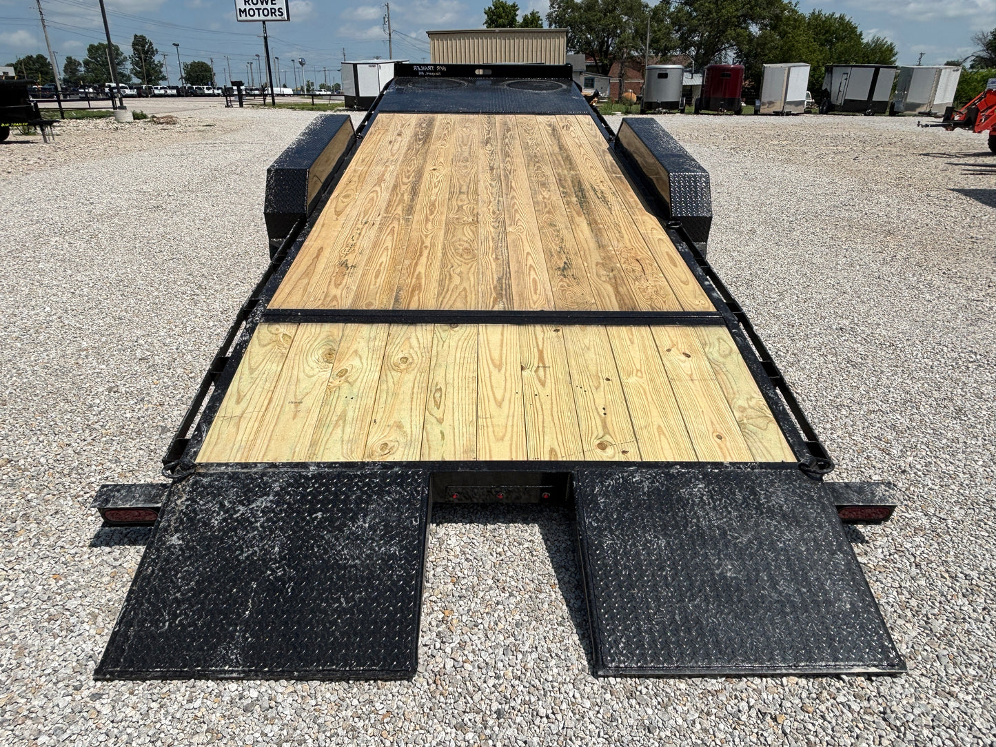2025 B/R 24' 14K Power Tilt Trailer