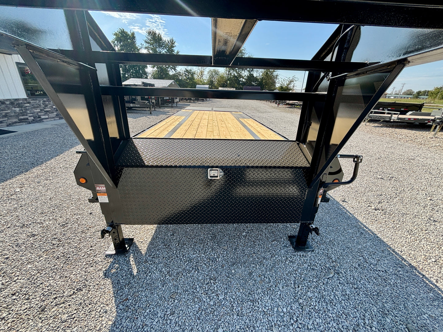 2026 Top Hat 30' 15.9K Gooseneck Flatbed Trailer