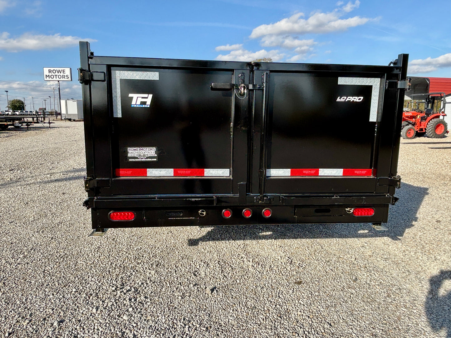 2026 Top Hat 16' 14K Dump Trailer With 3' Sides