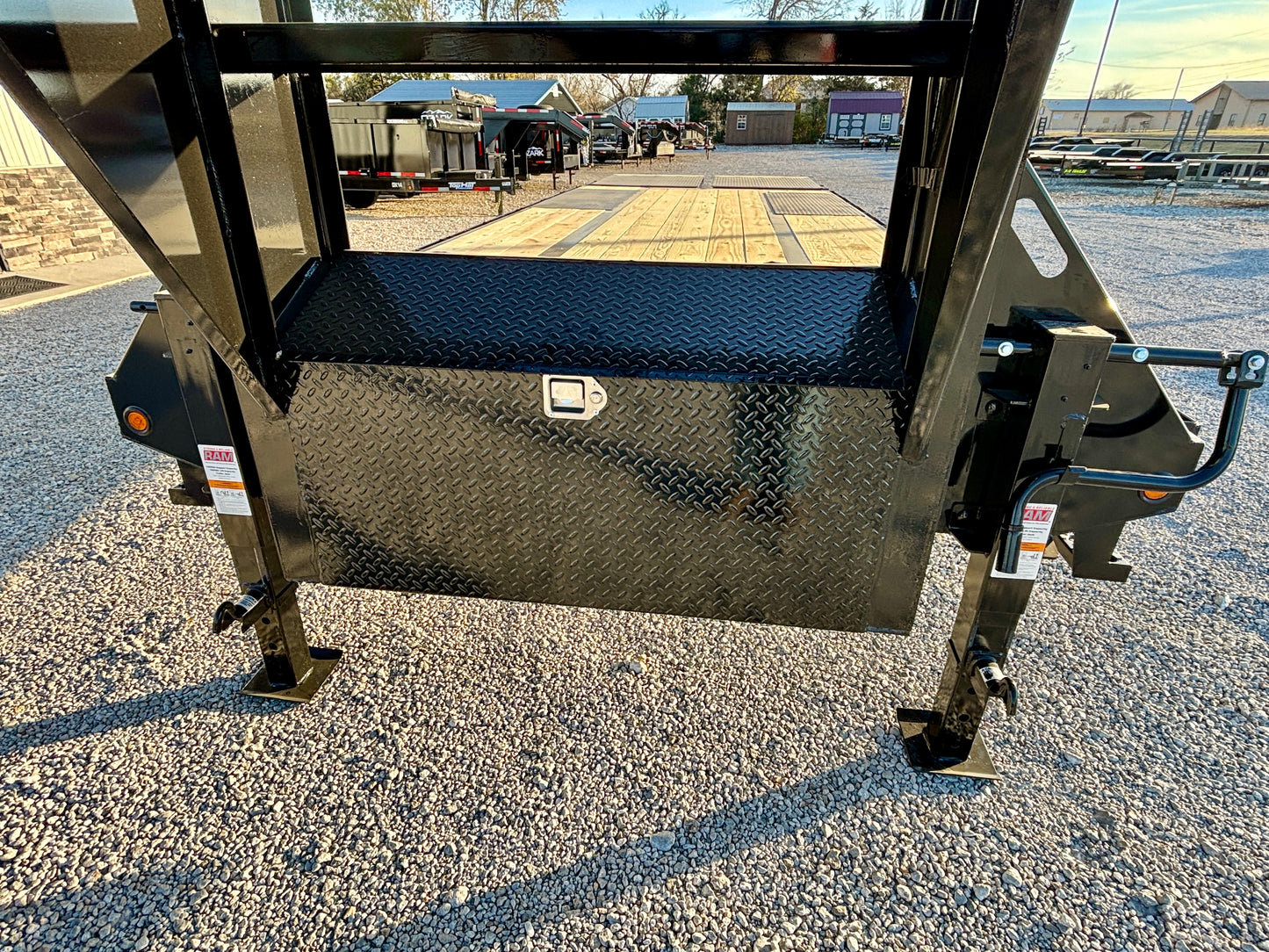 2026 Top Hat 25' 24K Gooseneck Flatbed Trailer