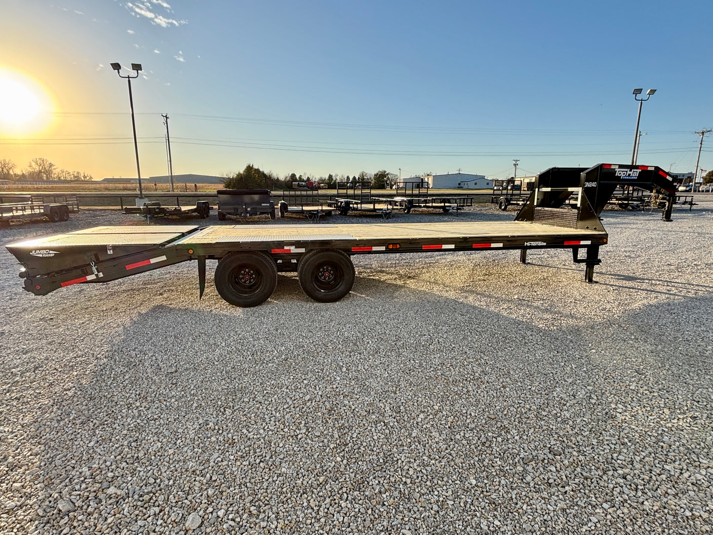 2026 Top Hat 25' 24K Gooseneck Flatbed Trailer
