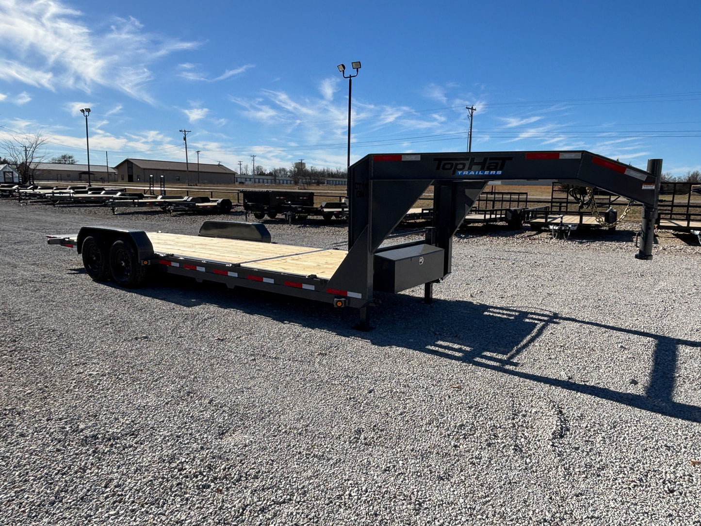 2026 Top Hat 24' 14K Gooseneck Tilt Trailer *Gray*