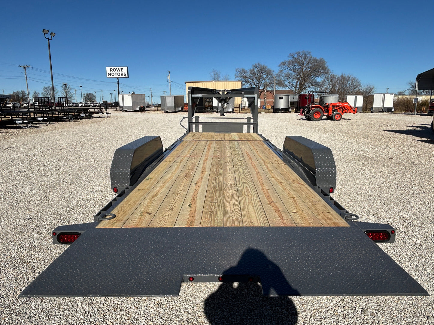 2026 Top Hat 24' 14K Gooseneck Tilt Trailer *Gray*