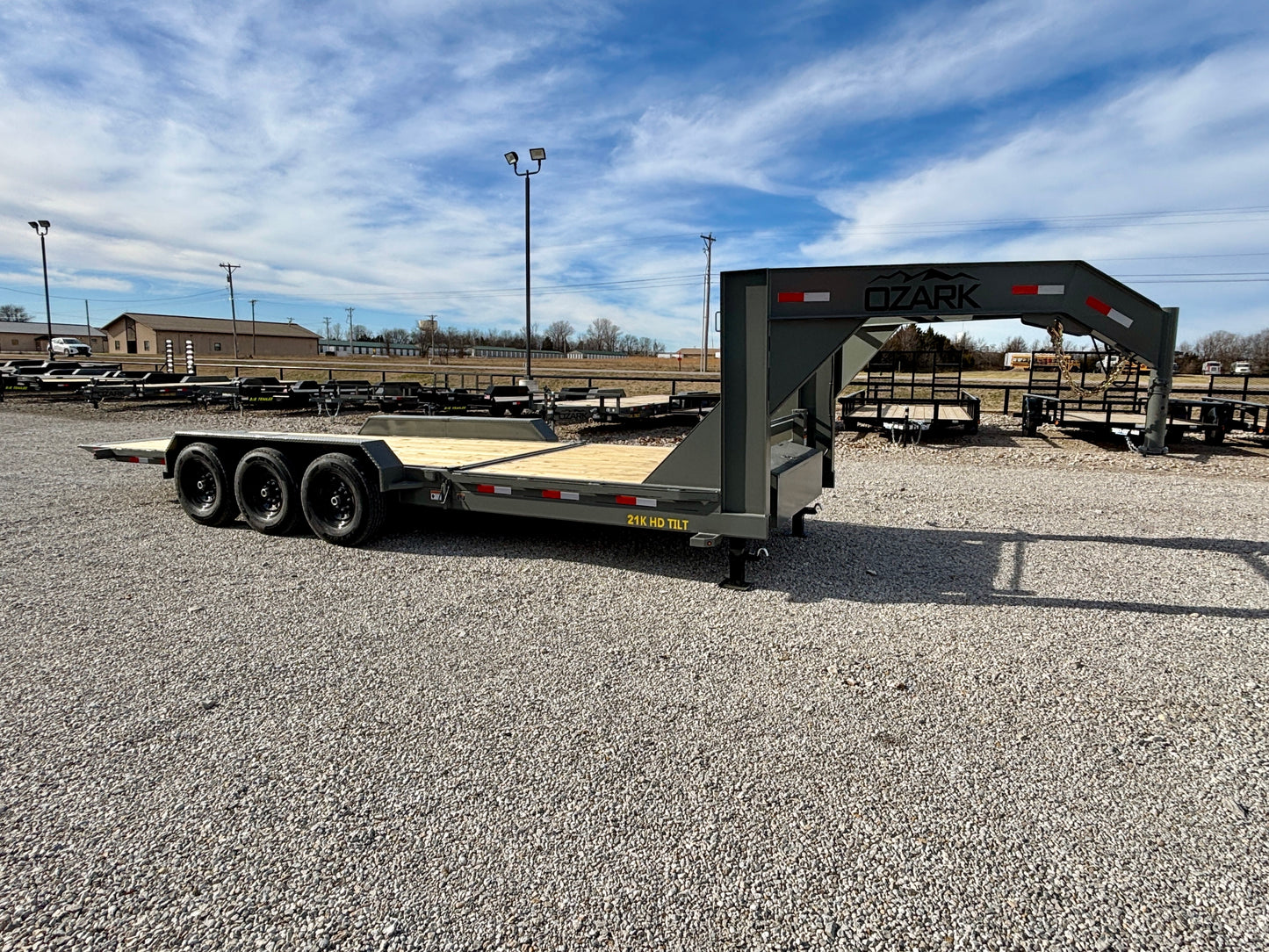 2026 Ozark 24' 21K Gooseneck Tilt Trailer