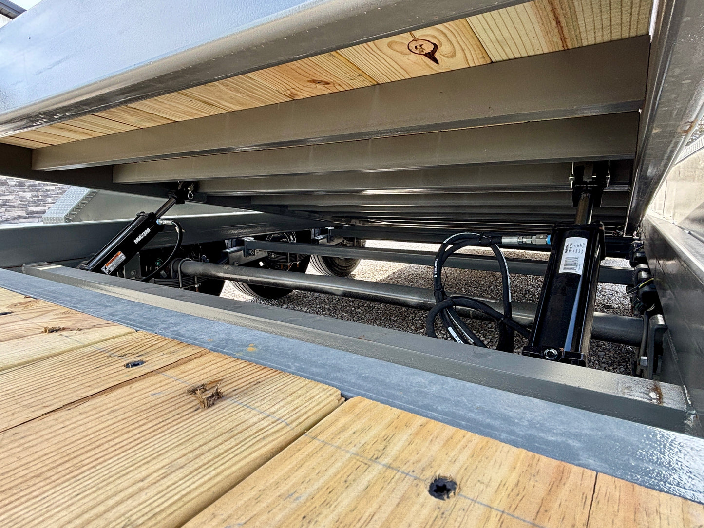 2026 Ozark 24' 21K Gooseneck Tilt Trailer