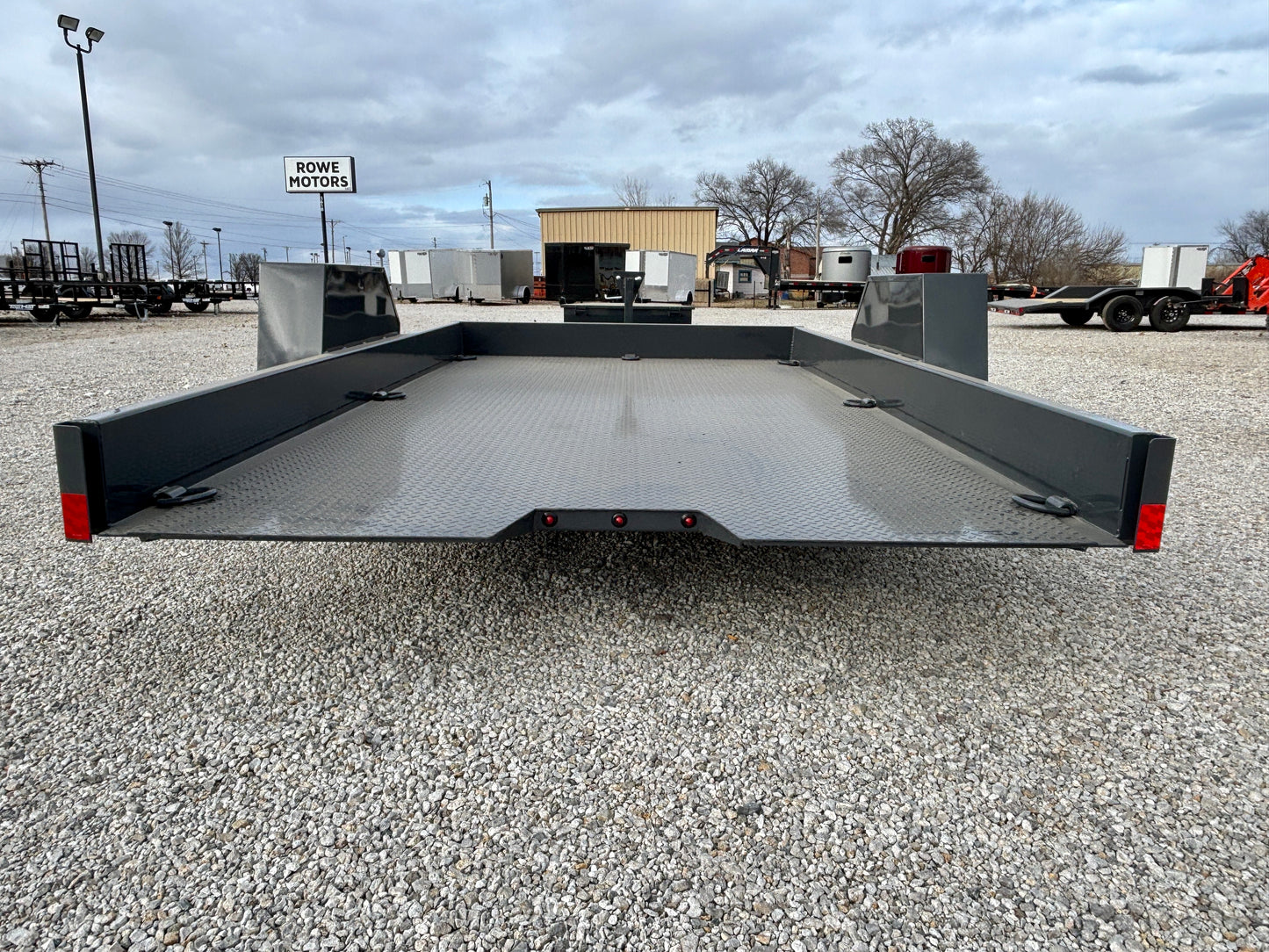2026 Lamar 79" x 12' 7K Scissor Tilt Trailer