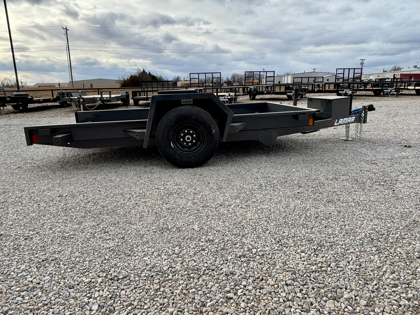 2026 Lamar 79" x 12' 7K Scissor Tilt Trailer