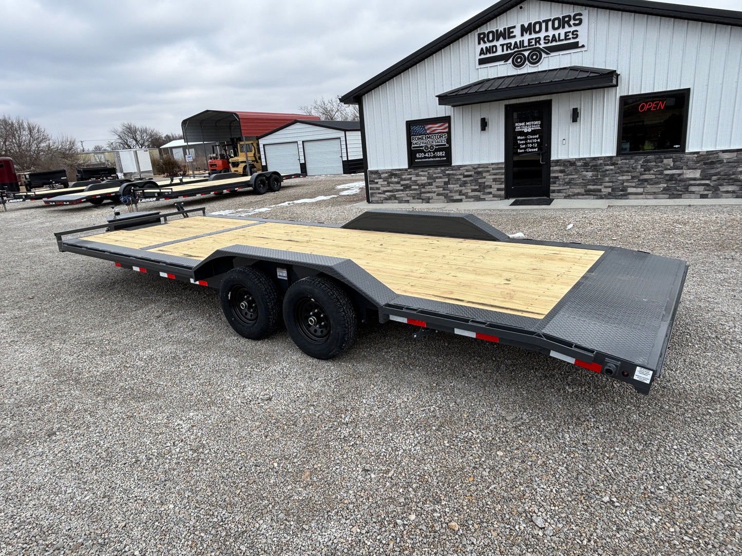 2026 Lamar 102" x 24' 10K Buggy Hauler Car Trailer