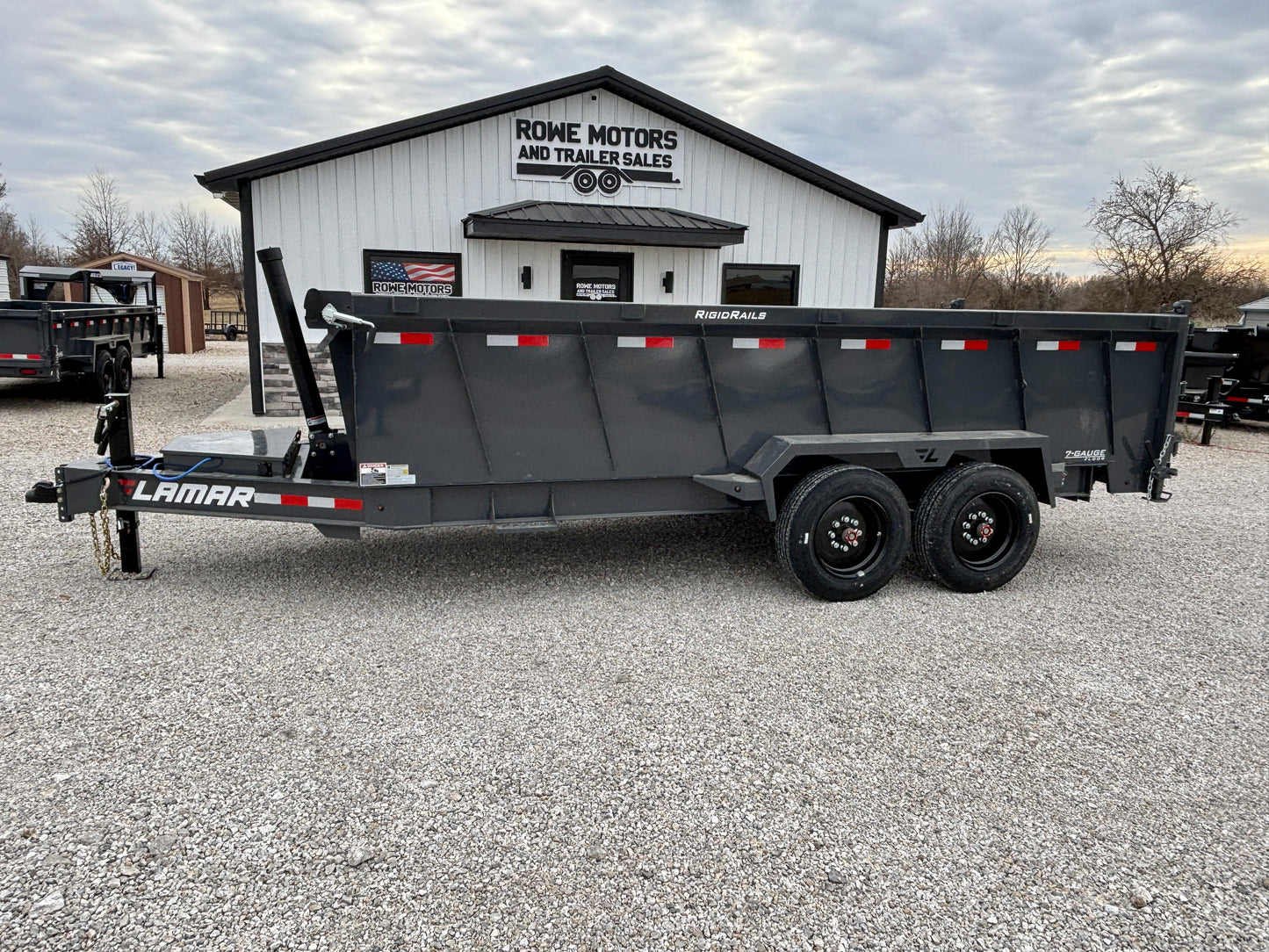 2026 Lamar 16' 16K Dump Trailer With 3' Sides