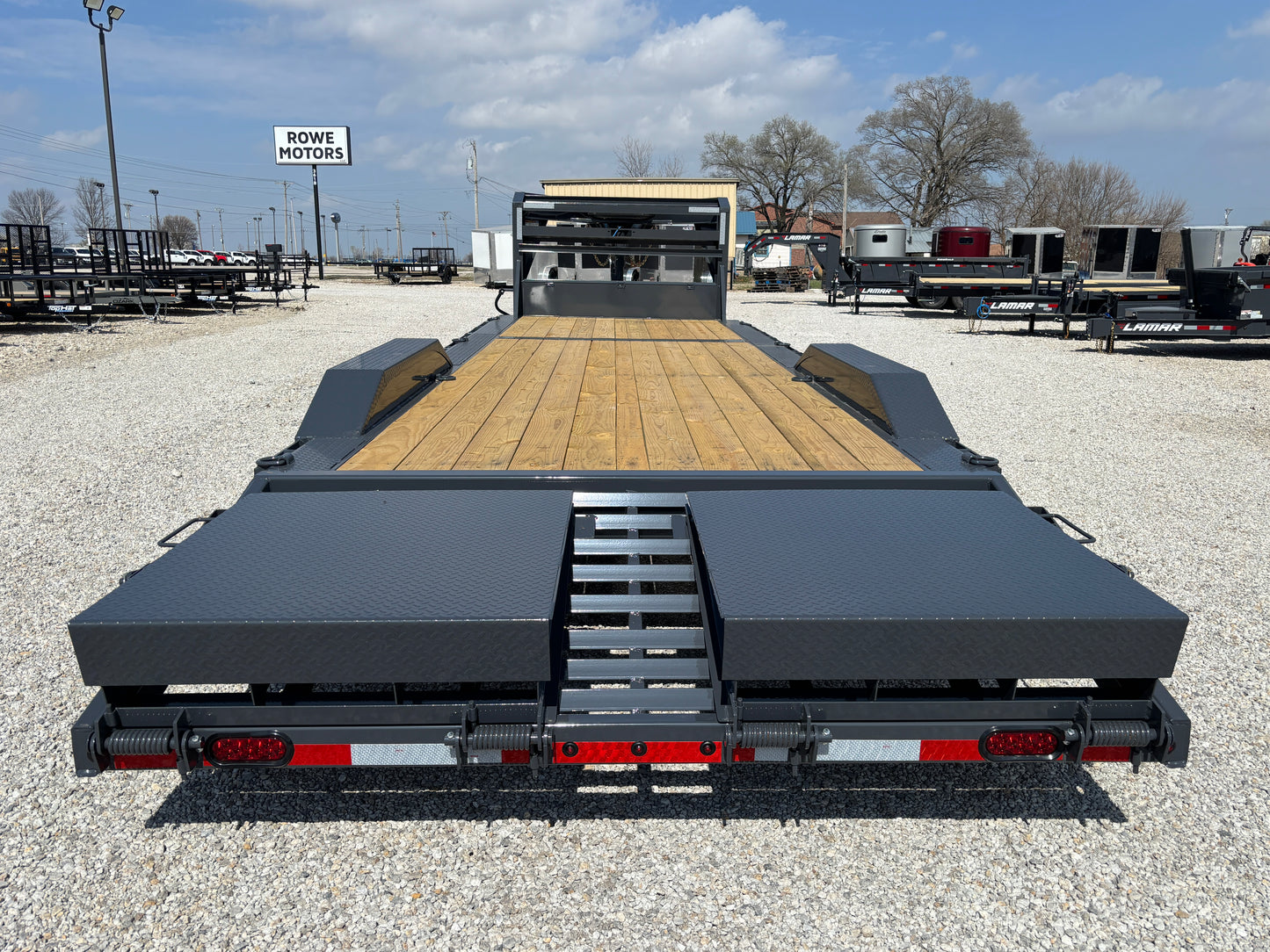 2026 Lamar 102" x 28' 16K Gooseneck Drive Over Fender Equipment Trailer