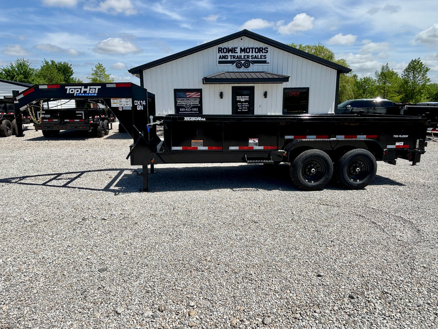 2026 Top Hat 16' 14K Gooseneck Dump Trailer