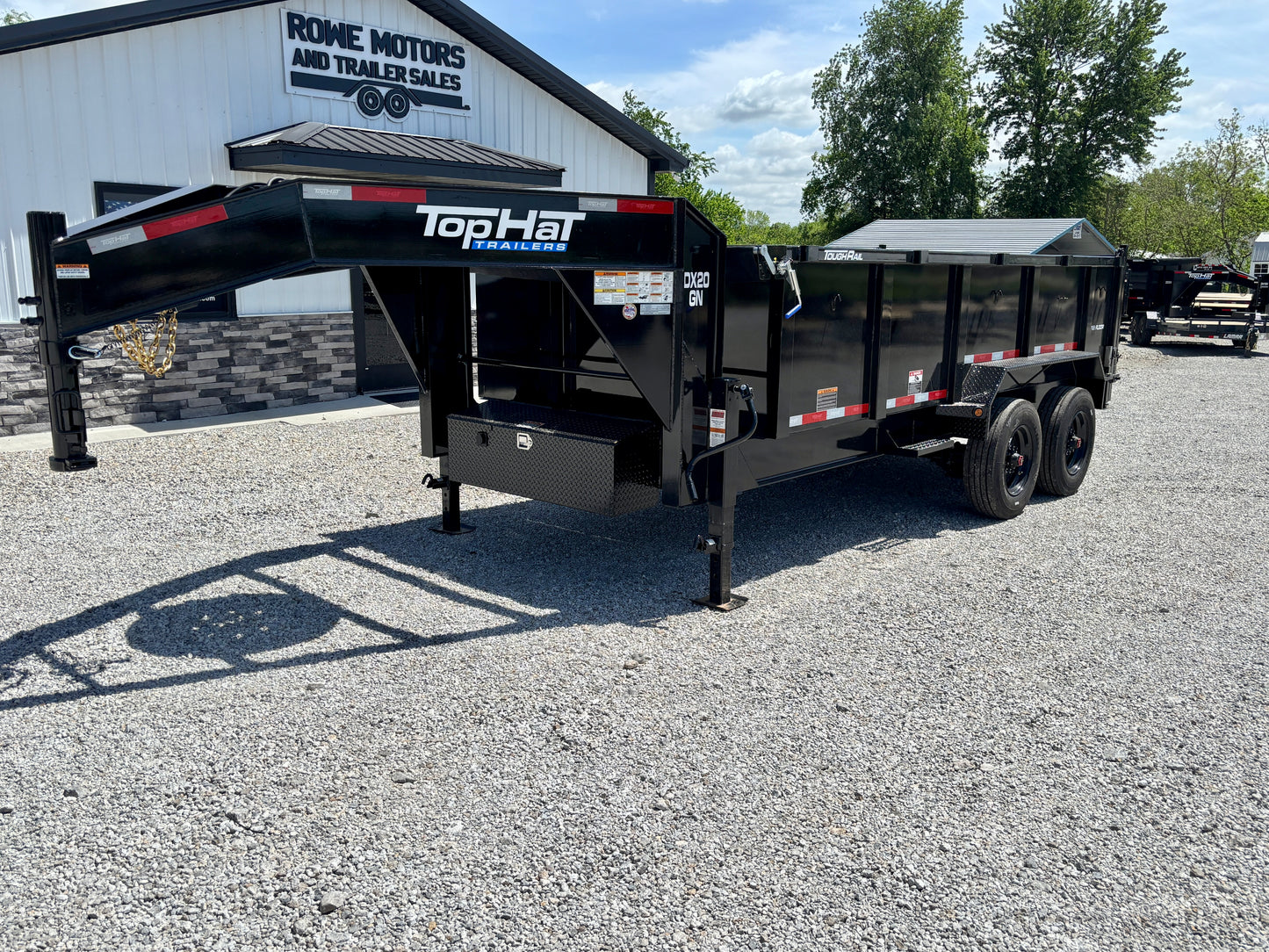 2026 Top Hat 16' 20K Gooseneck Dump Trailer