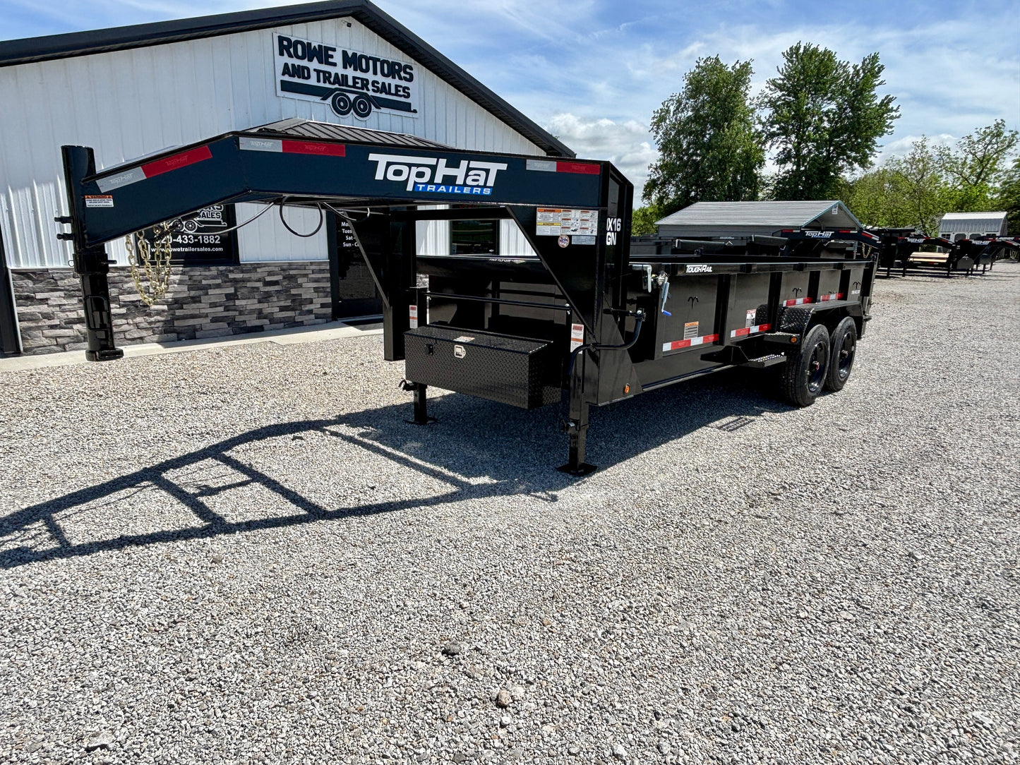 2026 Top Hat 16' 16K Gooseneck Dump Trailer