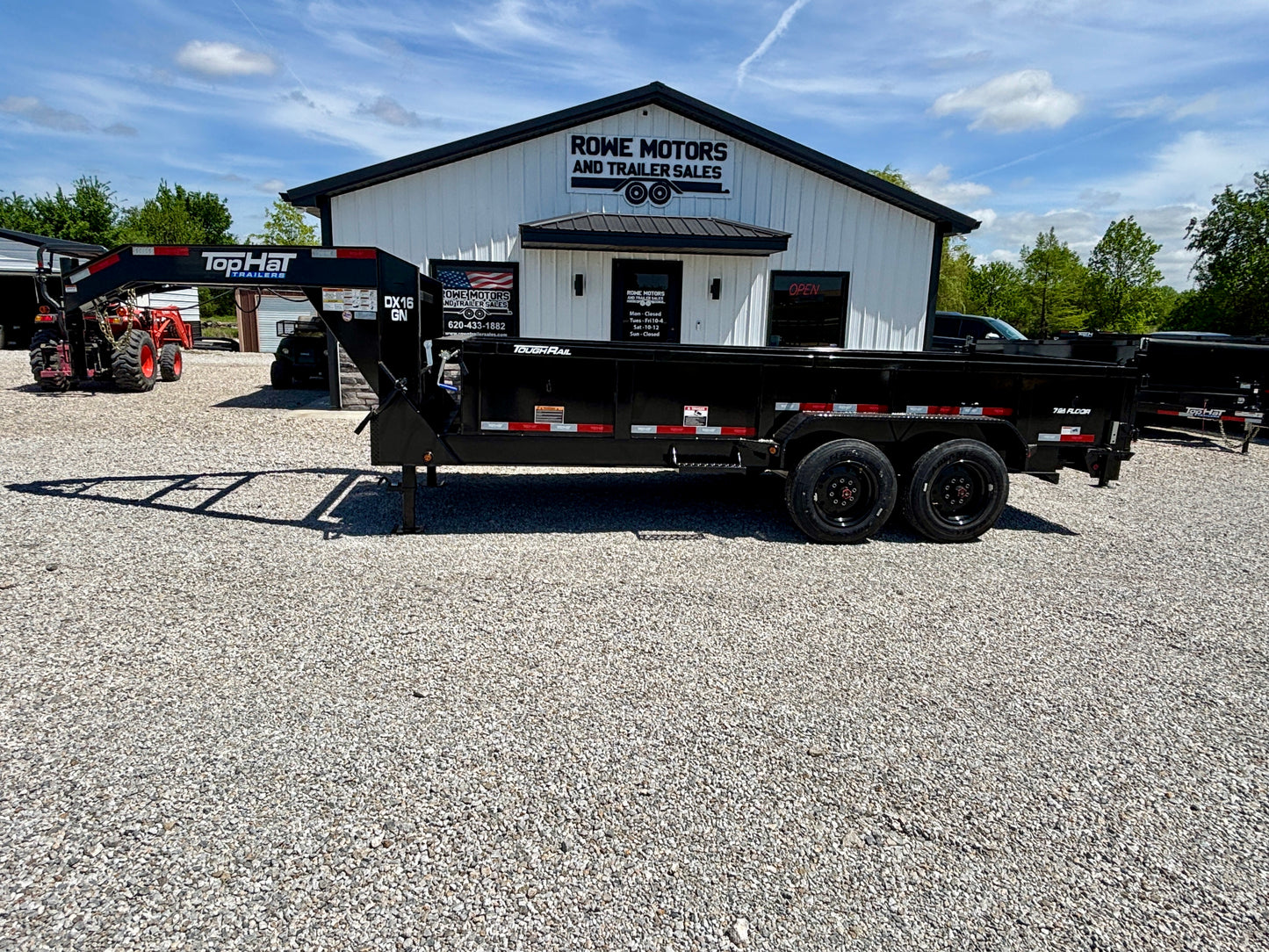 2026 Top Hat 16' 16K Gooseneck Dump Trailer