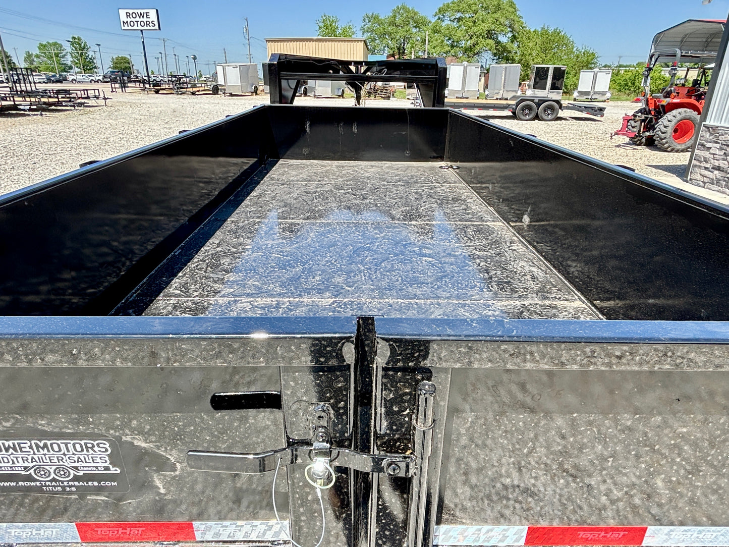 2026 Top Hat 16' 16K Gooseneck Dump Trailer