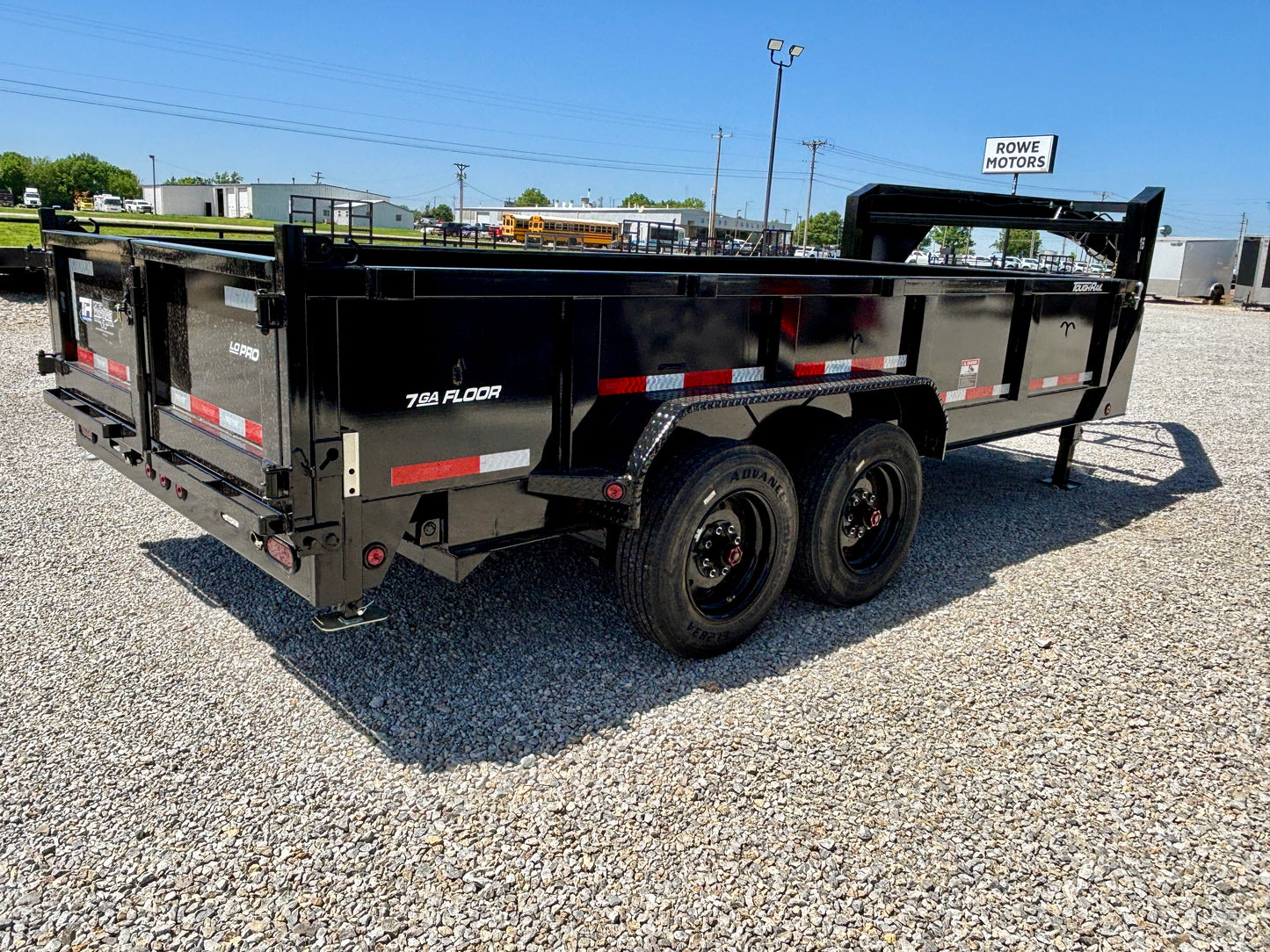 2026 Top Hat 16' 16K Gooseneck Dump Trailer