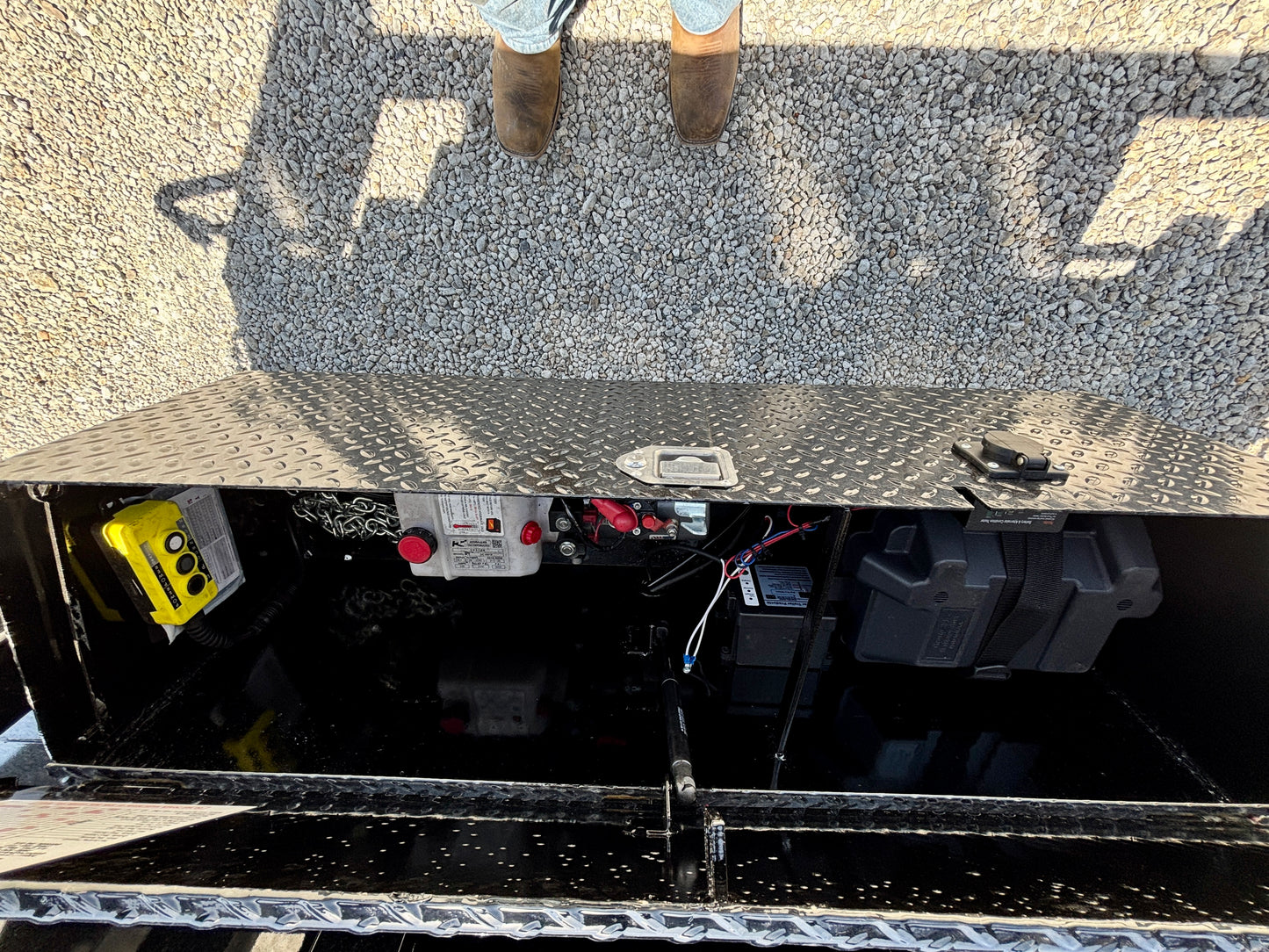 2026 Top Hat 16' 16K Gooseneck Dump Trailer