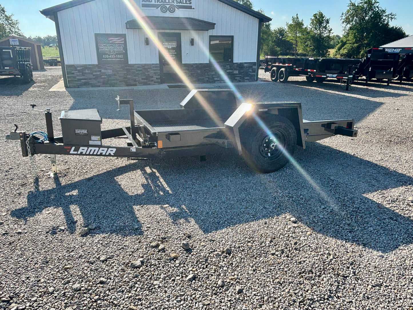 2026 Lamar 59" x 10' 7K Scissor Tilt Trailer