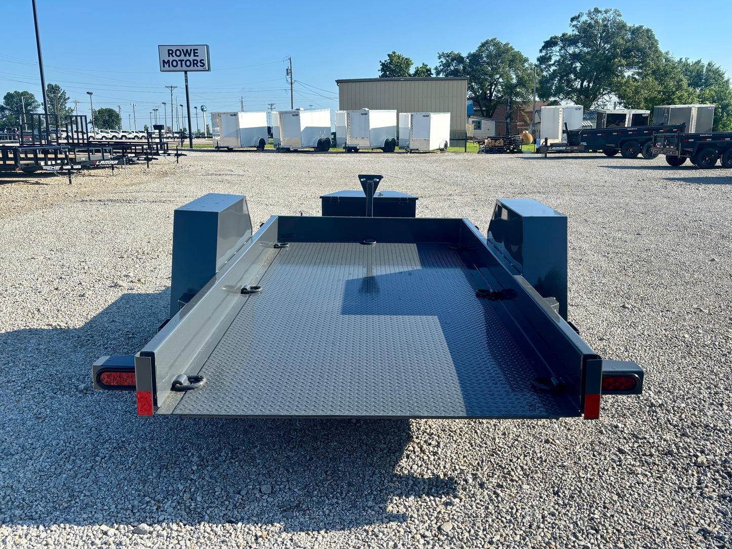 2026 Lamar 59" x 10' 7K Scissor Tilt Trailer